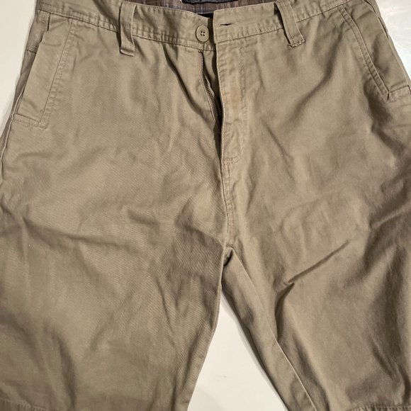 Elixir Men's Khaki Shorts (Size 33 / 100% Cotton / Previously Worn) - Picture 3 of 10